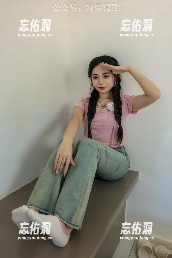 绮梦摄影 - 雪莉：修女全套的魔力就在于…你敢下载嘛？