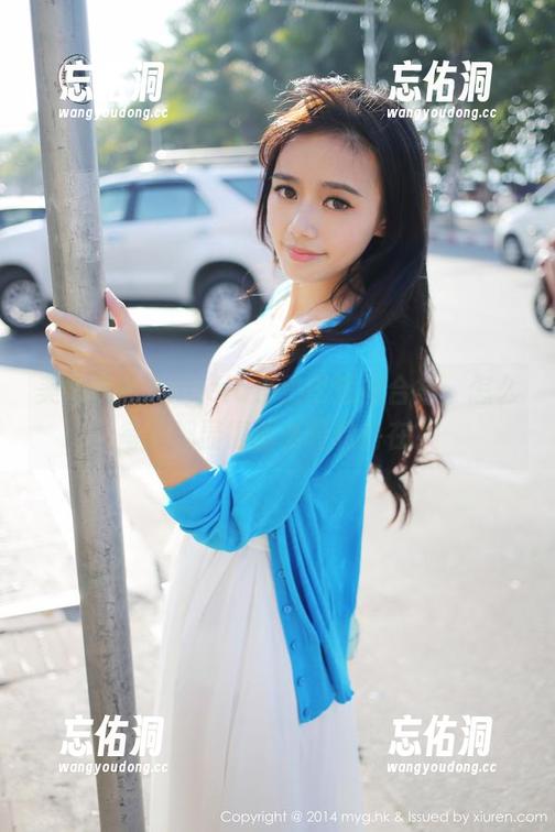 美媛馆 - Angela小热巴短裙合集，怎么每张都显得那么轻松自在？