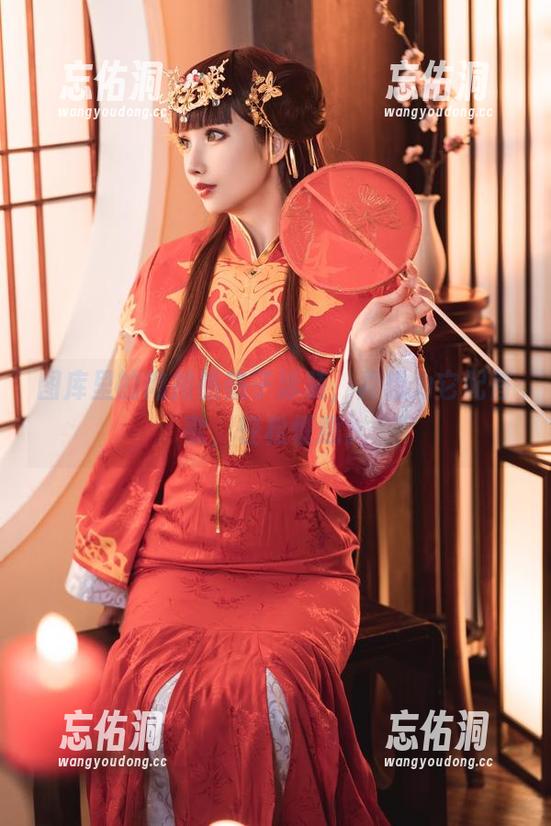 图库里的肉扣热热子泳装，真想为它配首歌，轻松惬意。