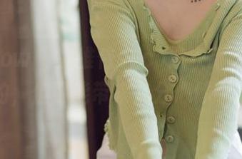 花漾show – 赵惟依coco泳衣新作，免费的，但可能带来几分心悸哦。