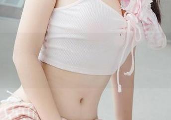 菠萝社 – 夏小秋秋秋独家套图，想看厨娘怎么把锅铲变成武器！