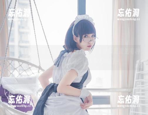 当西园寺南歌穿上白色内衣和JK，高清写真里果然有种淡淡的校园恋爱气息，让人浮想联翩～