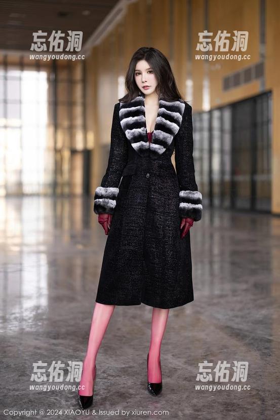 语画界 - 李丽莎原图女王系列，要不要一起来研究一下她拍照时的魔法？