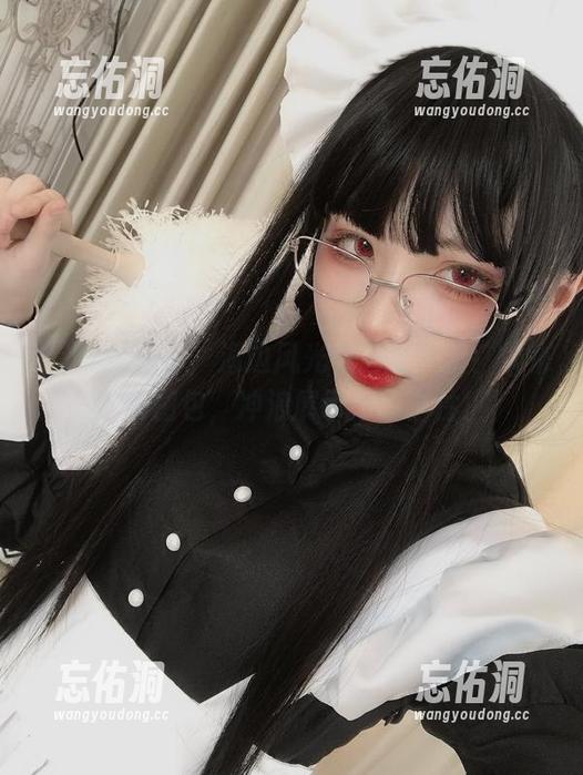 起起子vvvv，海边风光和屁股并重！快来下载图包，冲浪展示你的个性！