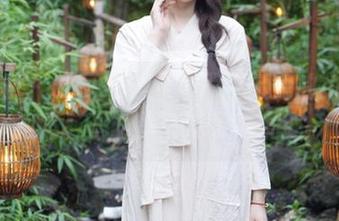 微密圈 – 原图来啦！轩子巨二兔的兔女郎视角，画面里充满了好奇心。