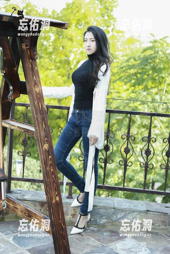 轰趴猫 - 可乐Vicky兔女郎图片,不小心变身萌物,你看到她的耳朵了吗? 轰趴猫 - 可乐Vicky兔女郎图片,不小心变身萌物,你看到她的耳朵了吗?