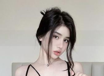 微密圈 – 阿色的运动姿态，资源里暗藏微妙的韵味。